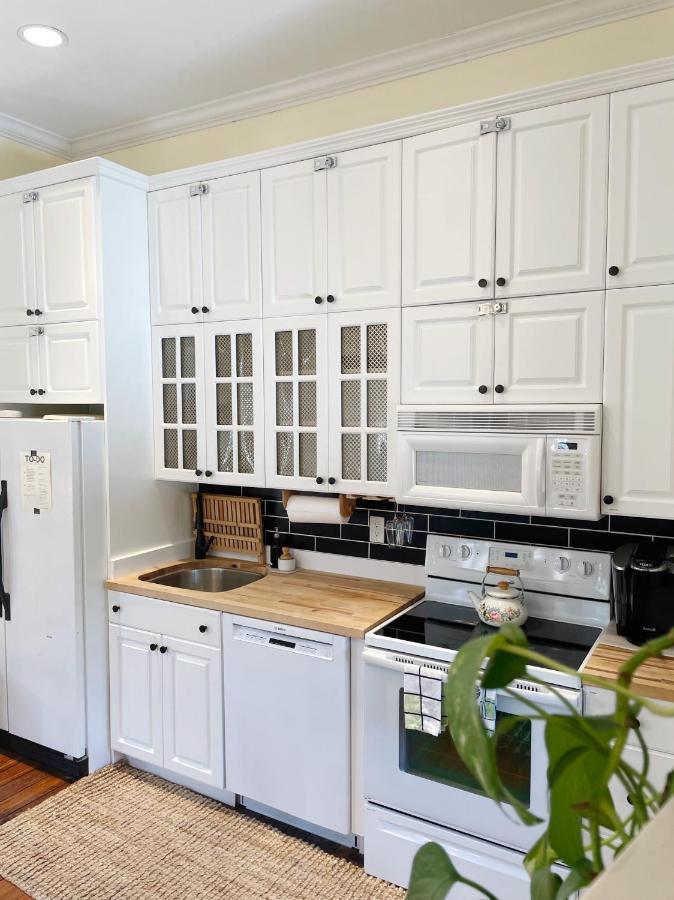 Charming 1885 Parlor Loft Downtown Savannah Stay Exterior foto